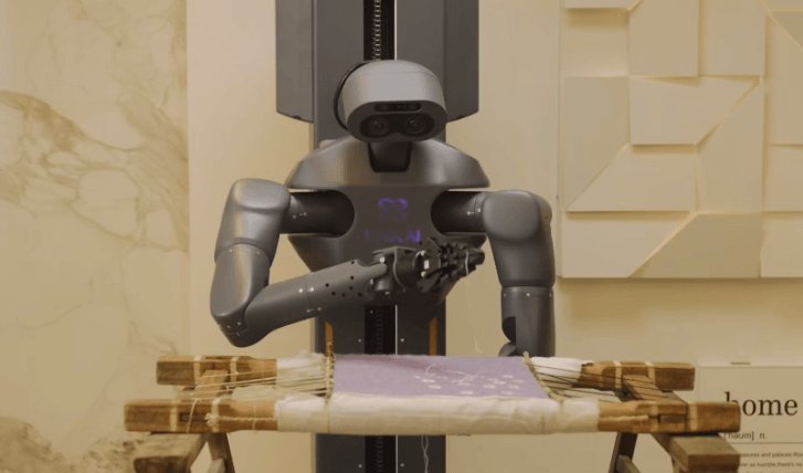 Beyond Prototypes: UniX AI Debuts Panther as a Mass-Production Humanoid Robot for Real-World Operations